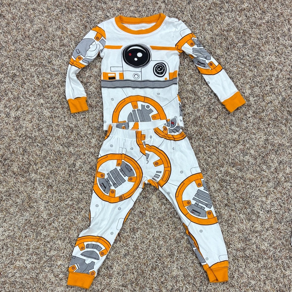Disney Star Wars Orange and White Kids Matching Set size 4